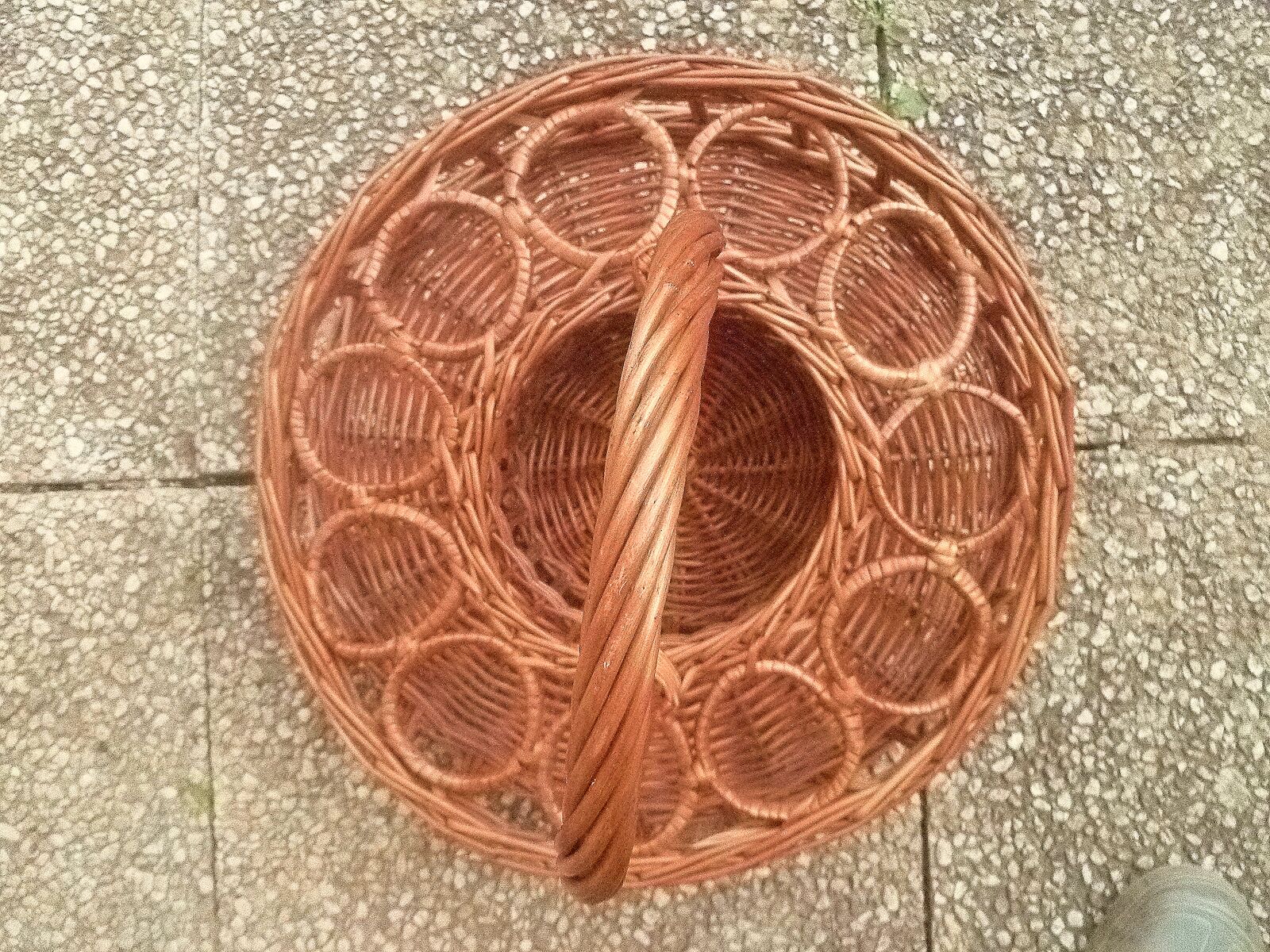 Rattan bar basket , portable , vintage