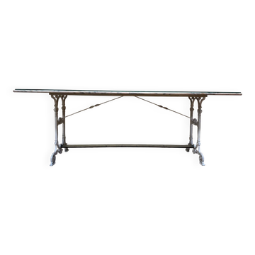 Grande table de brasserie Art Nouveau en fer et marbre