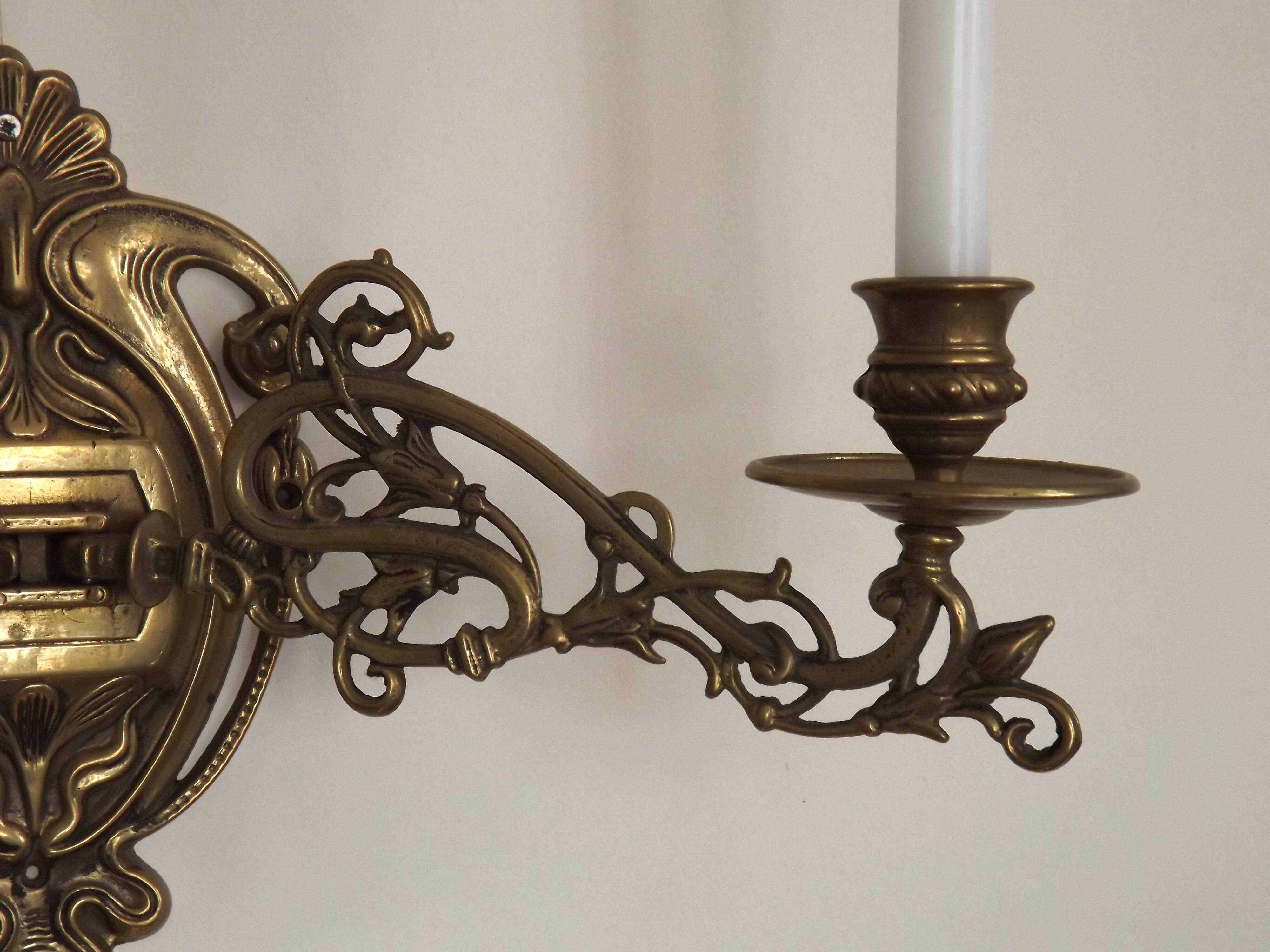 Double candle holder piano wall light in bronze 4874