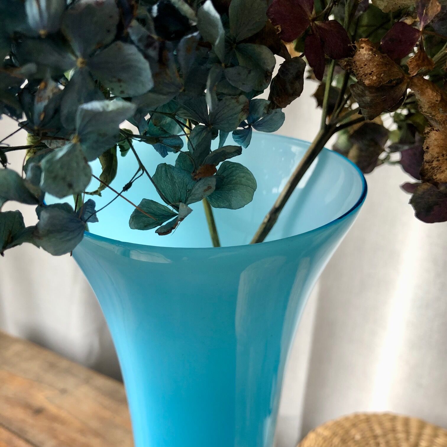 Blue opaline vase h37 cm