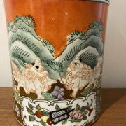 Vase en porcelaine émaillé XX siècle