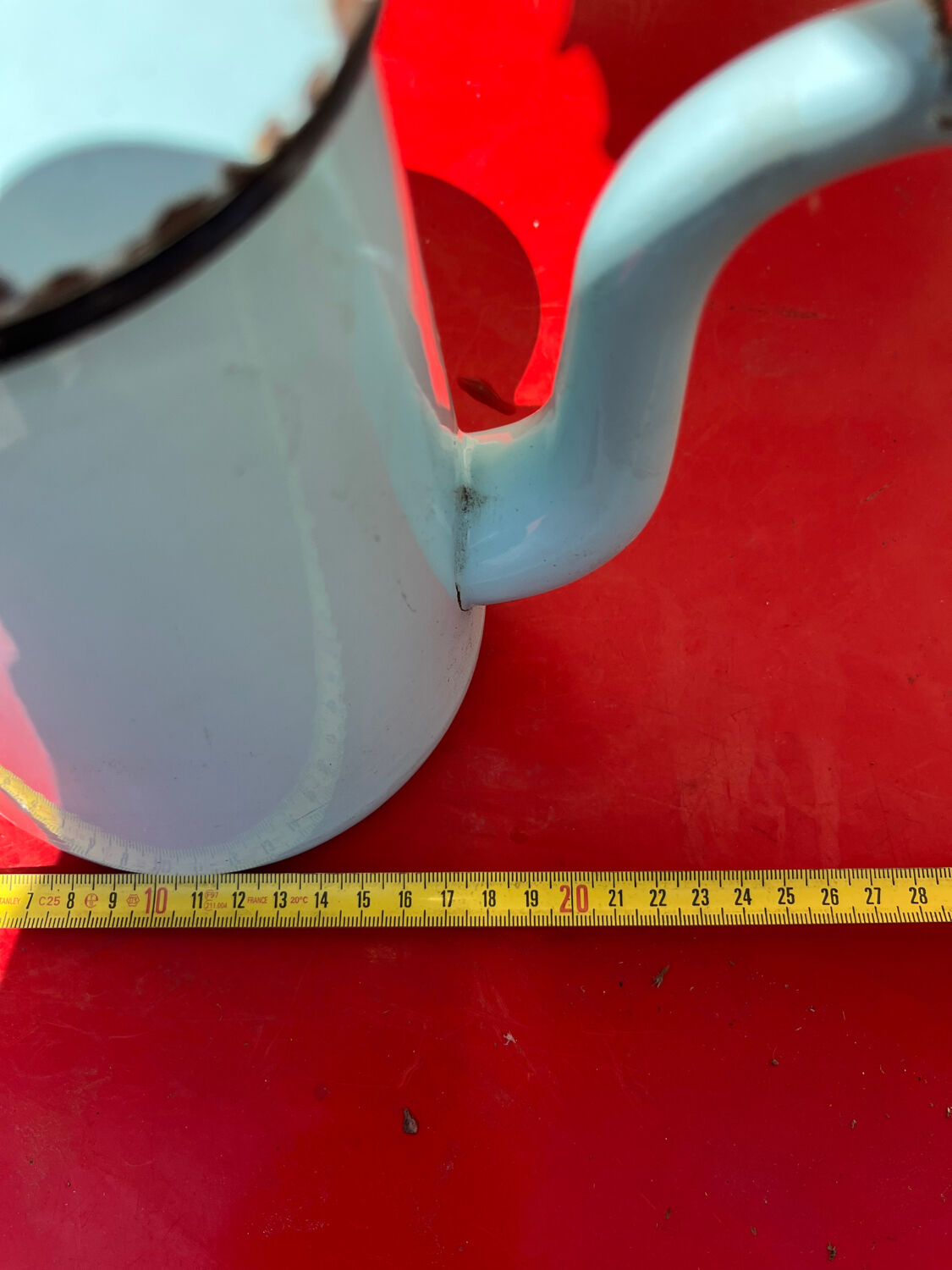 Enamelled coffee maker