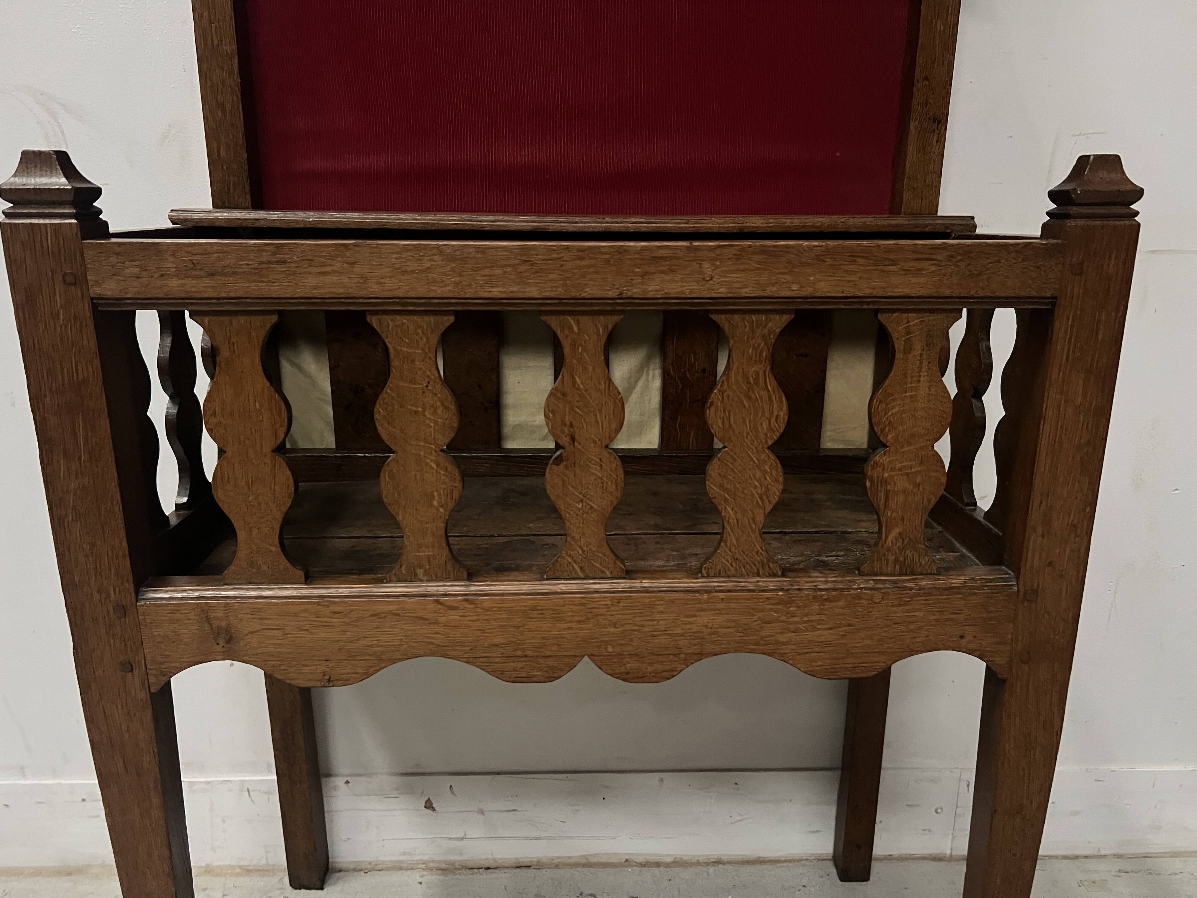 "Picardy Stem-Trapped" oak cabinet, 18th century