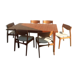 Ensemble table scandinave et chaises designer danois P.E Jorgensen