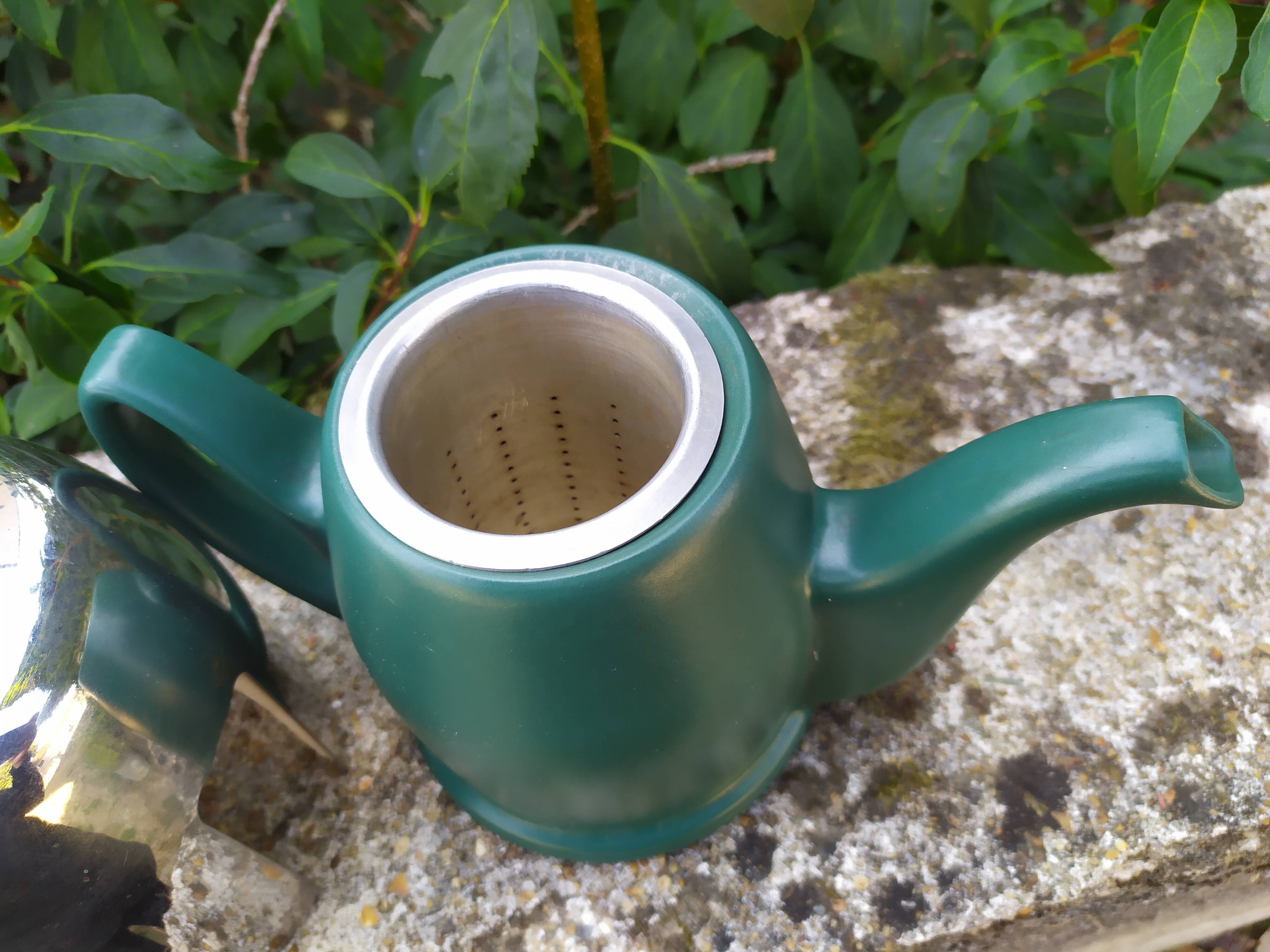 Salam Guy Degrenne Teapot, six cups