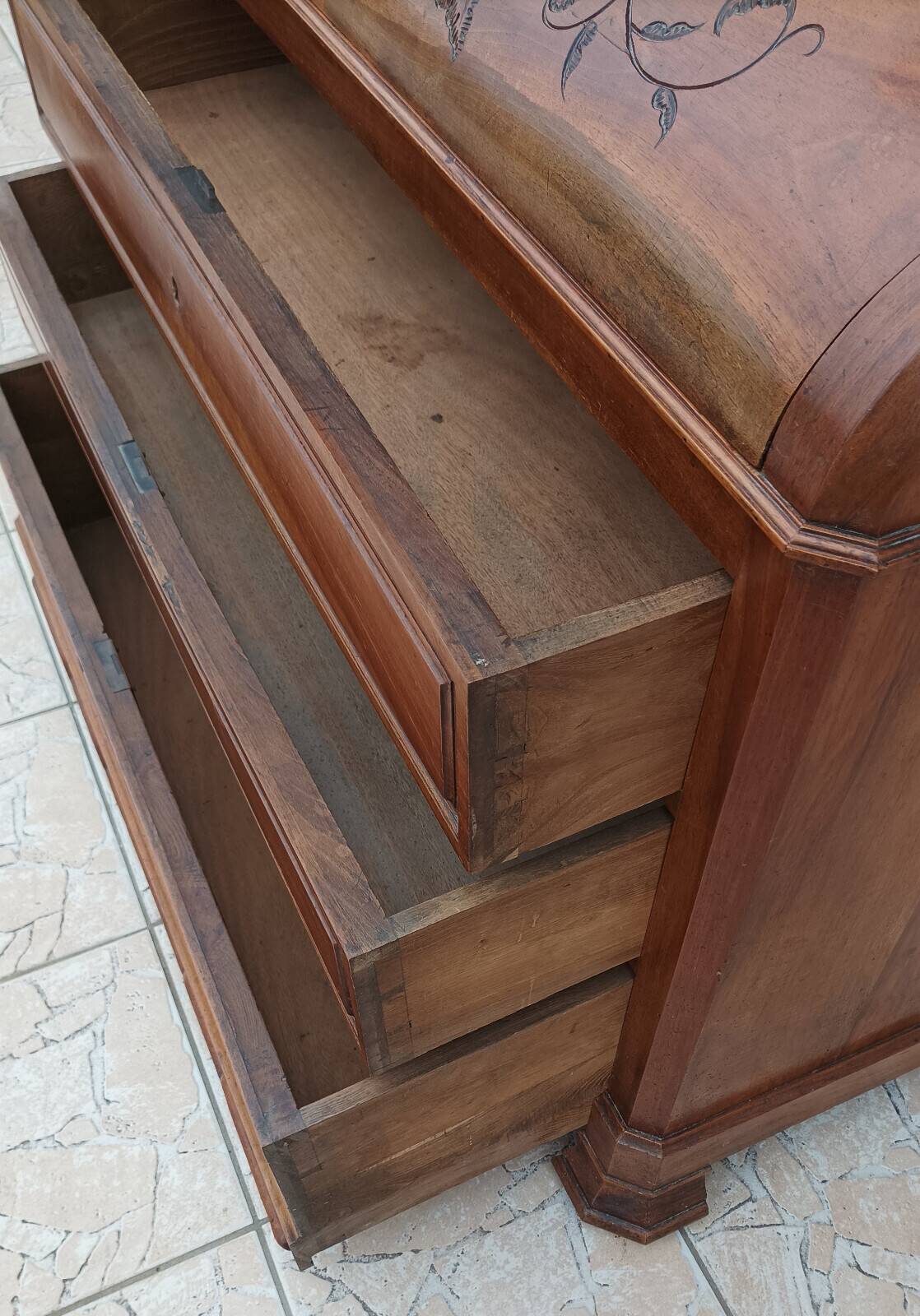 Louis Philippe walnut chest of drawers