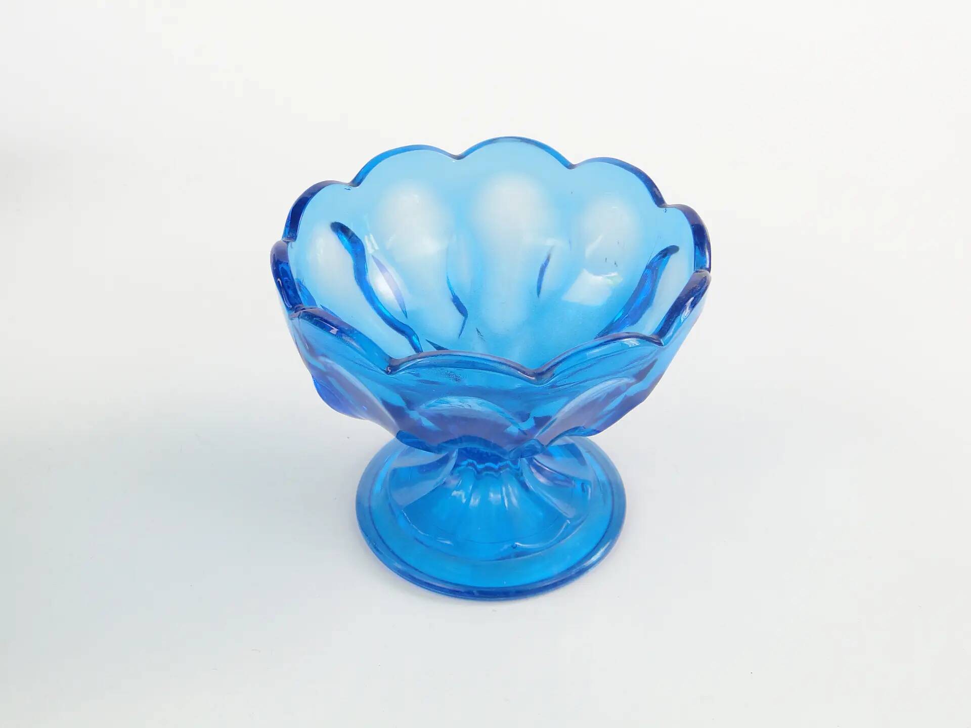 Ring Around fruit bowl, mid-century modern, pressed glass, Ząbkowice, Poland, 1950s