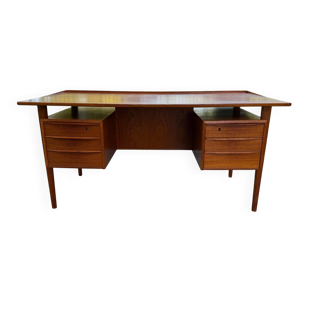 Teak desk by Peter Løvig Nielsen, Denmark 1960