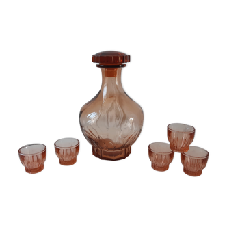 Ensemble carafe et 5 verres à liqueur en verre rose art déco