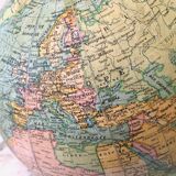 World globe G. Thomas 1930-1940