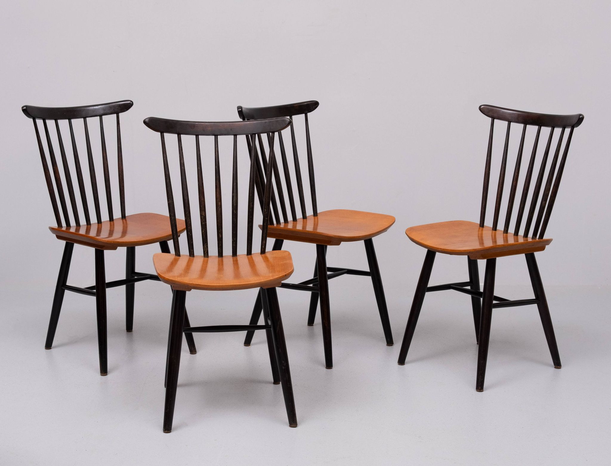 Set of 4 spindle back dining chairs 1960s holland