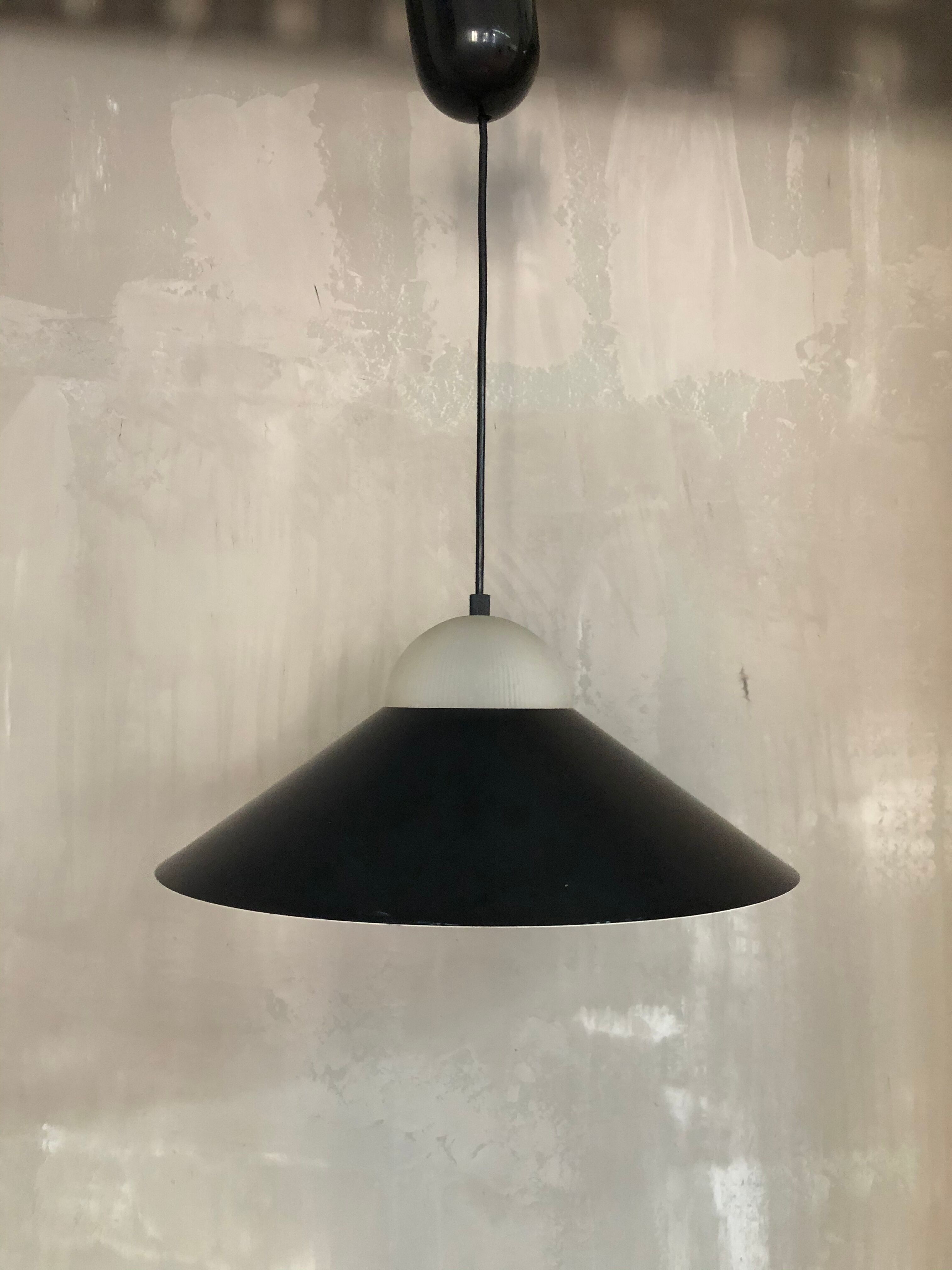 Lamp suspension design metal and frosted glass