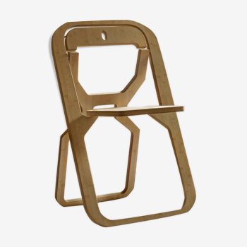 Infine folding chair