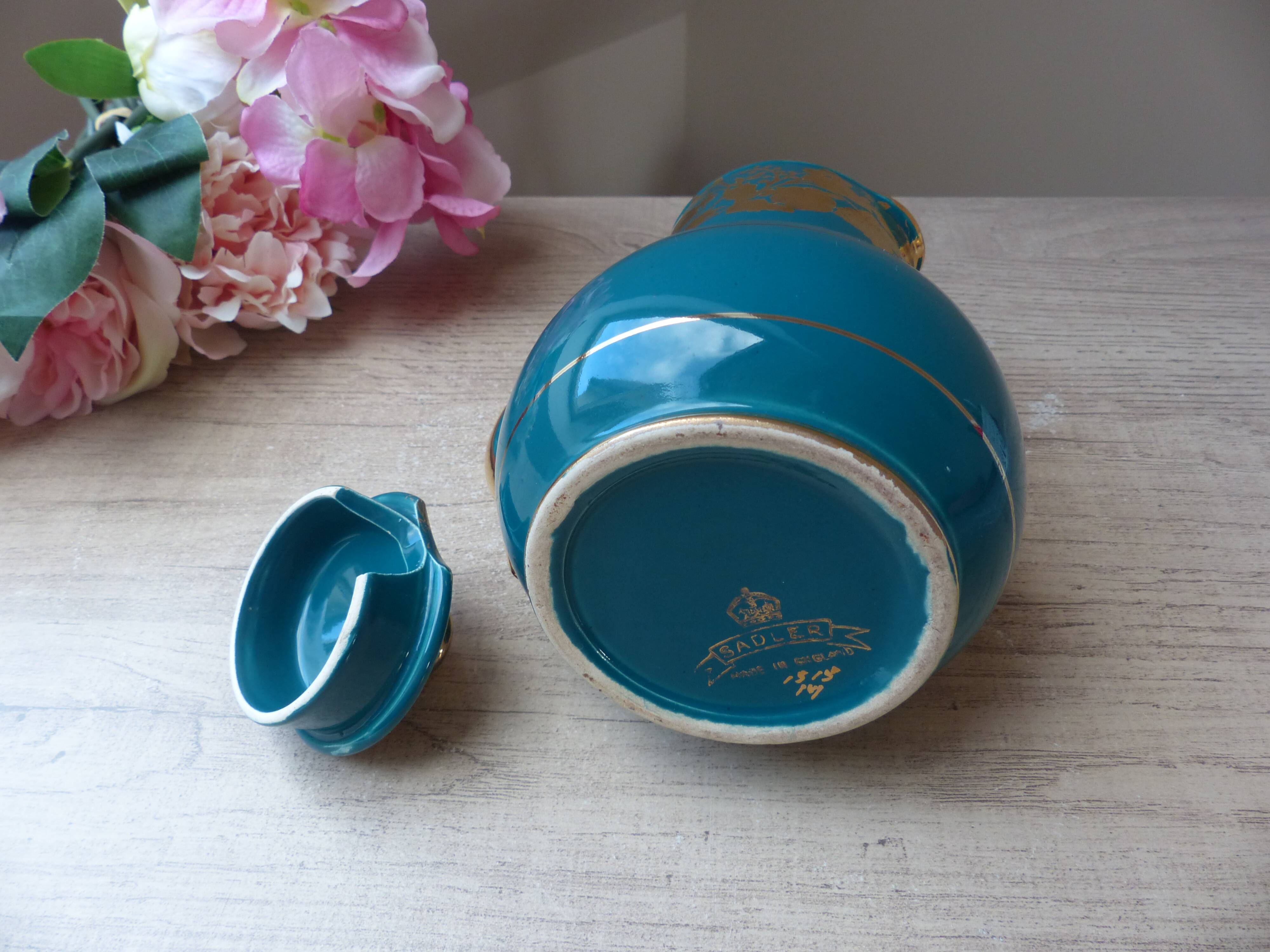 Old and rare green Sadler ceramic coffee maker with gold patterns, Vintage 1950 English coffee maker