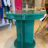 Lacquered round table