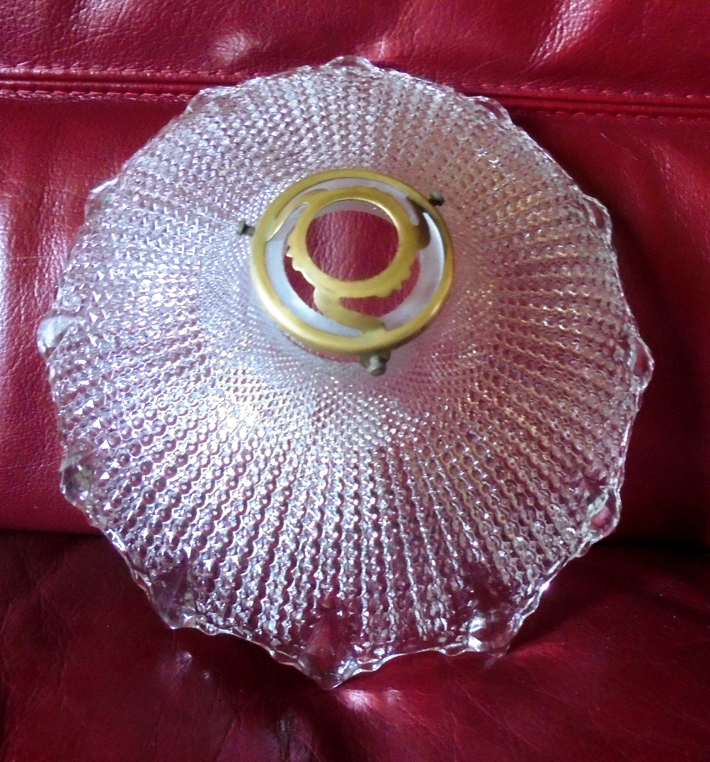 Suspension en verre taillé avec sa griffe 1950