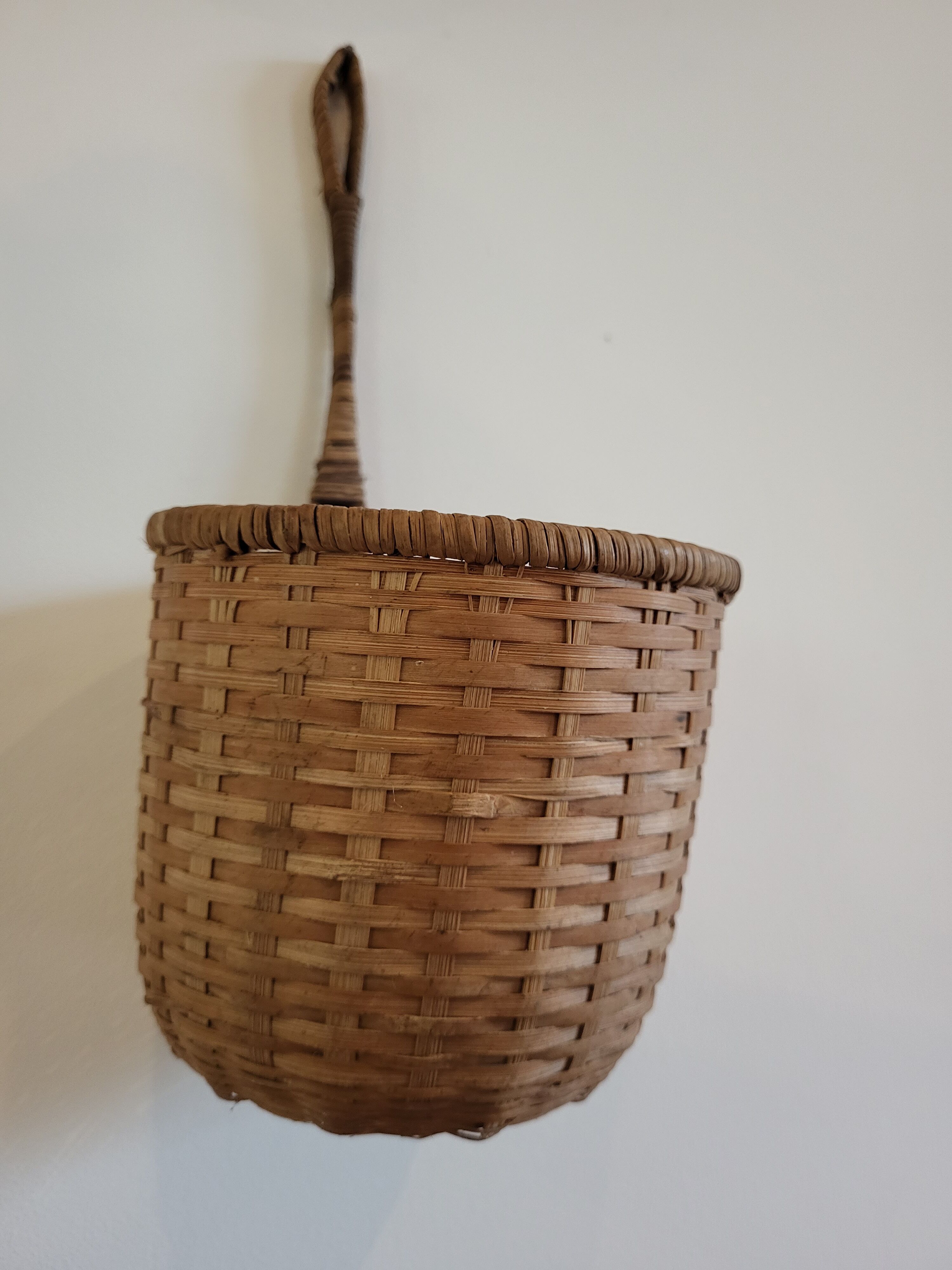 Vintage woven wicker pan