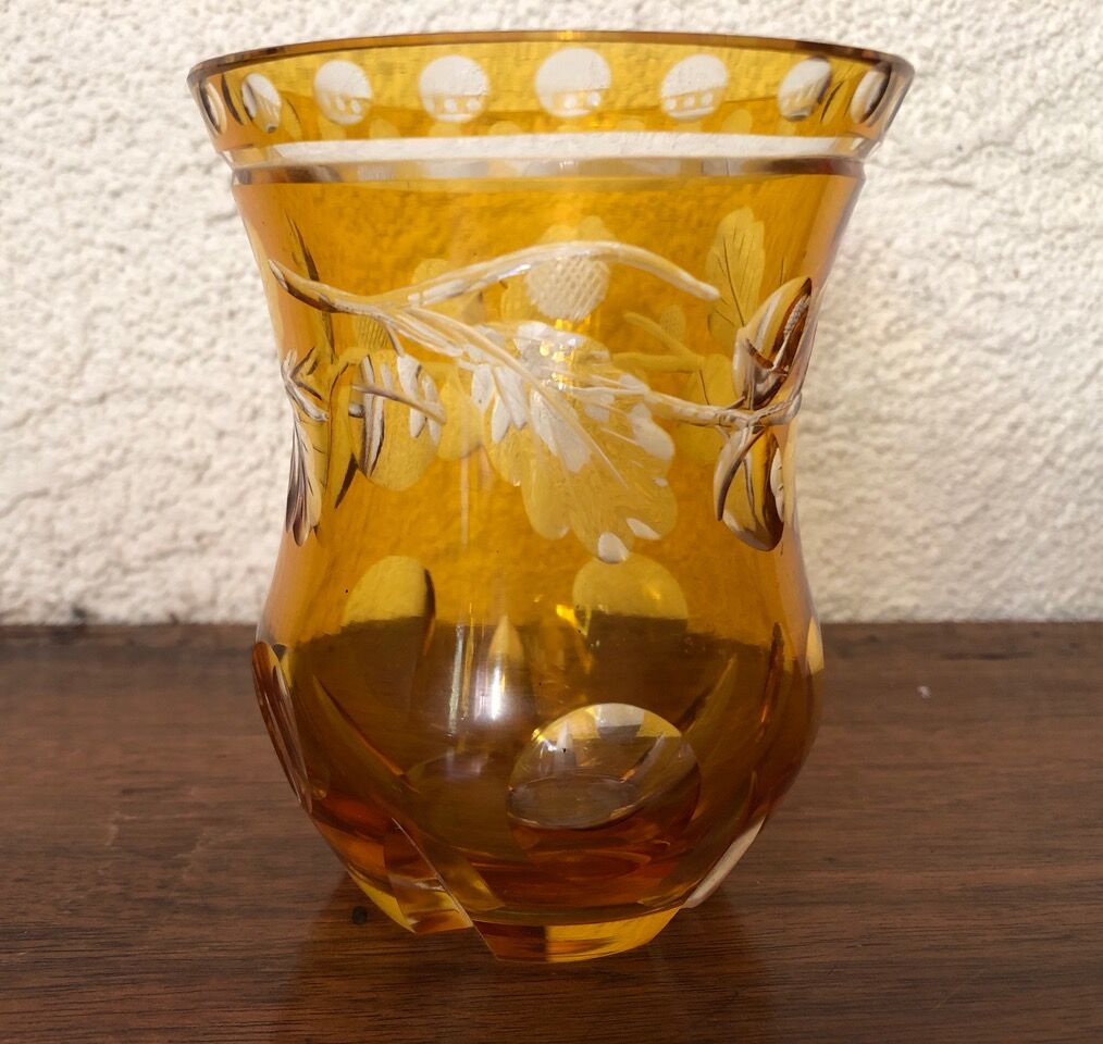 Yellow vase in carved crystal