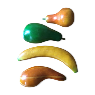 4 decorative wooden fruits