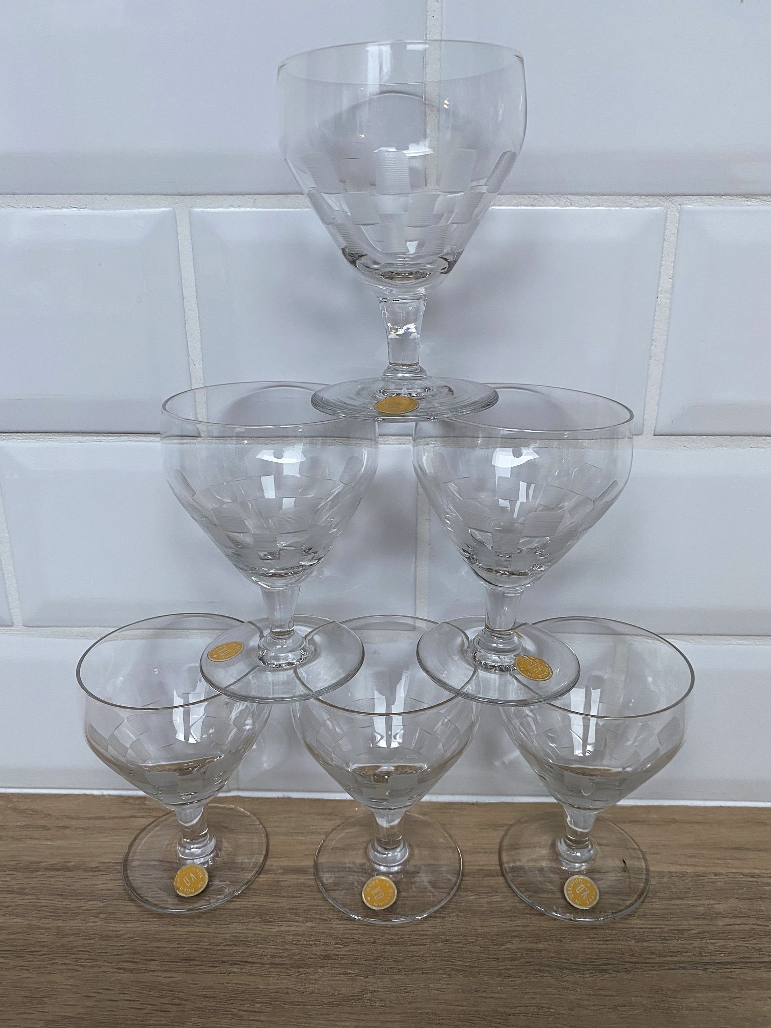 Set of 6 engraved wine glasses