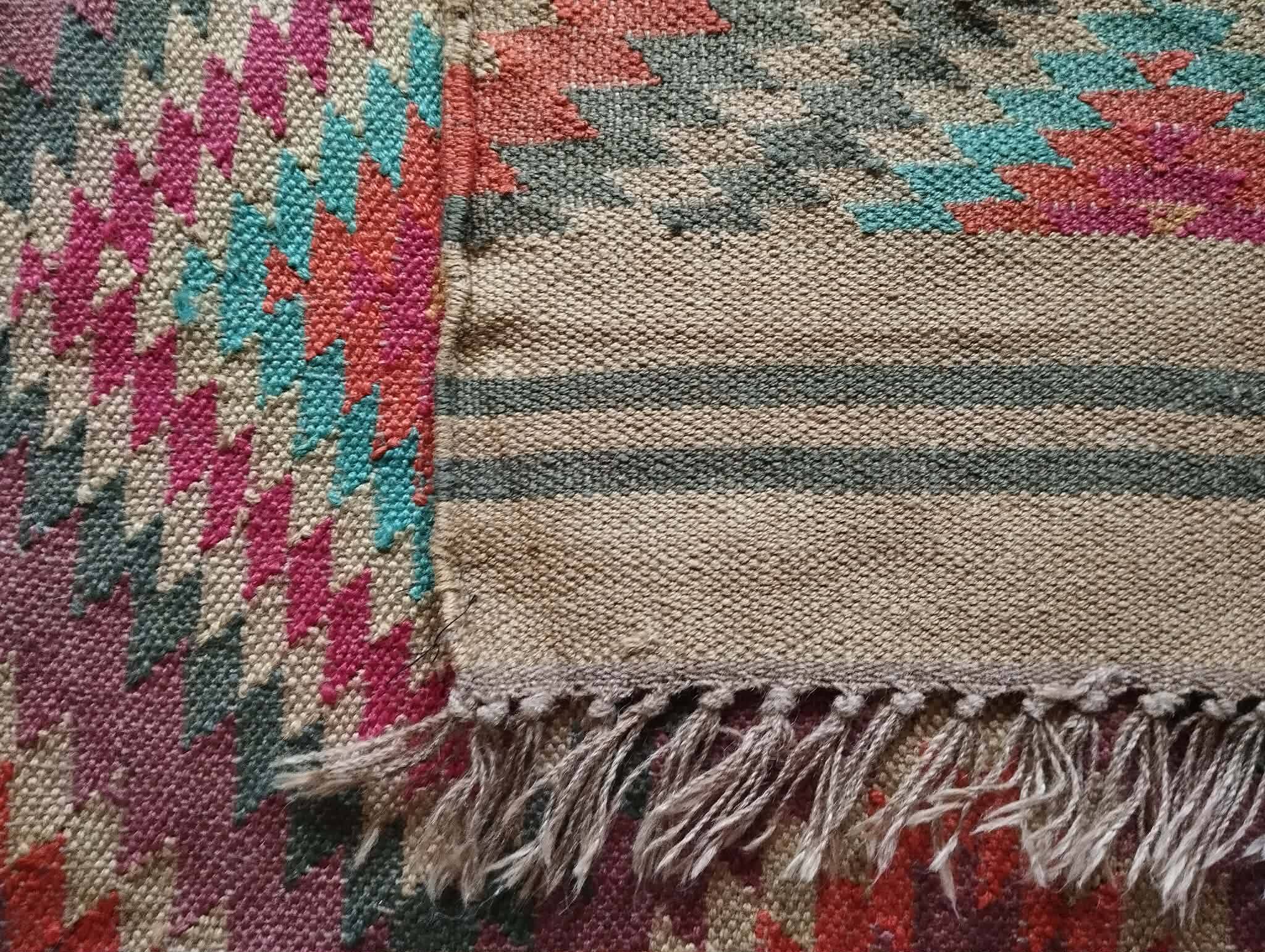 Handmade Indian Kilim 226x164cm