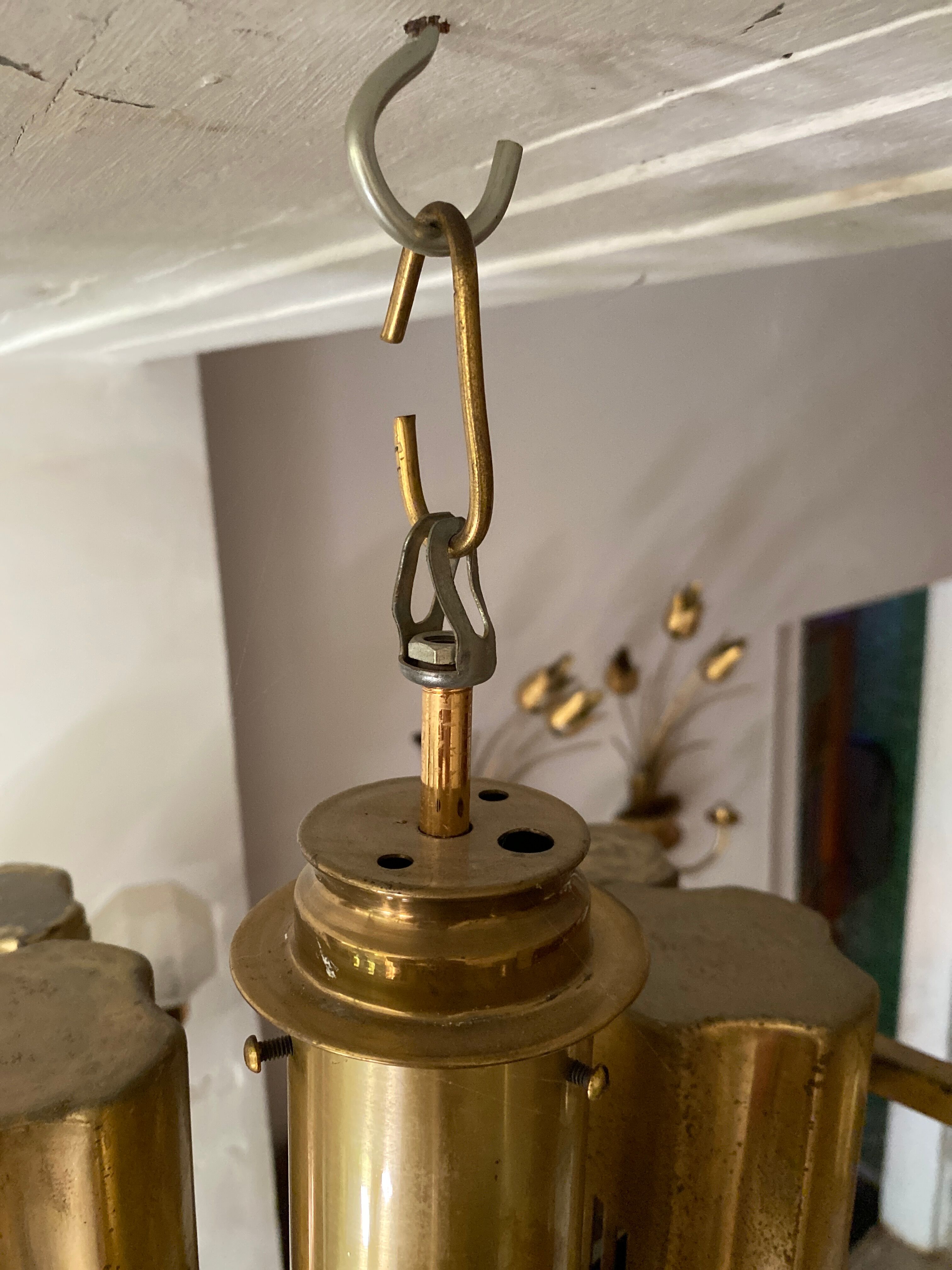 Ceiling lamp of the Sciolari house at the end of 1970