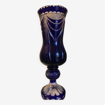 Vase bleu en cristal de bohème