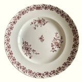 Antique serving dish in Lunéville earthenware.