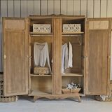 Armoire parisienne