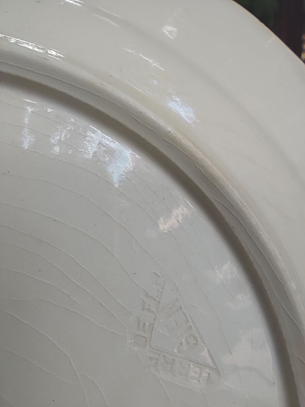 6 flat earthenware plates by Gien