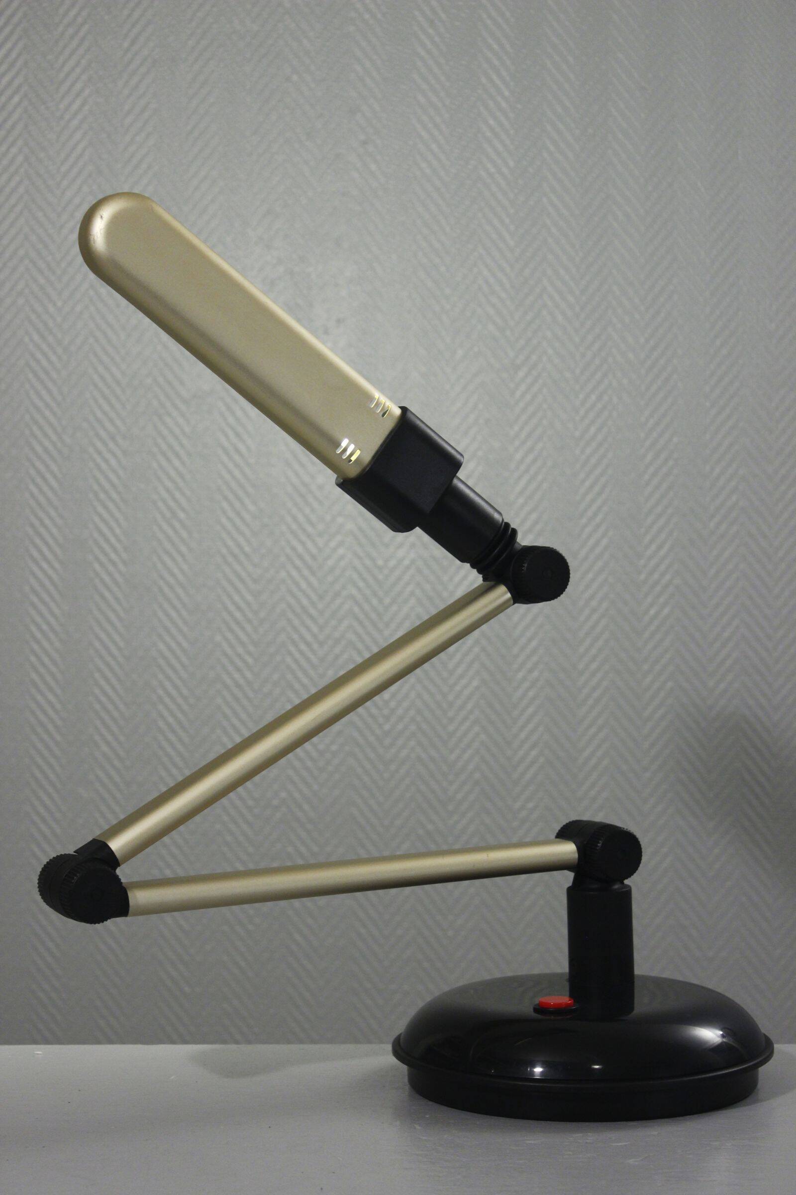 Fulvio BATTAGLIA & Mazda articulated lamp "Bur'o" post-modern design 1980s