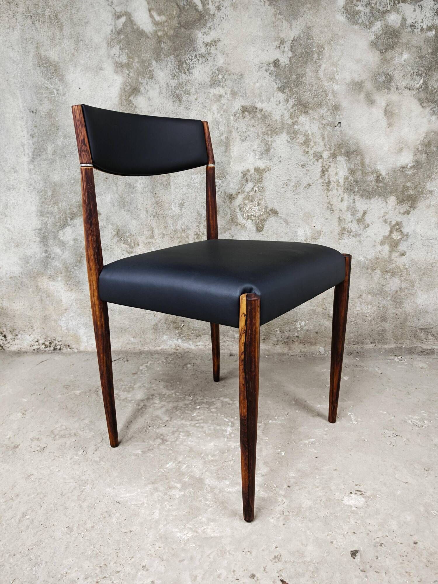 Paire de chaises salle à manger MCM palissandre cuir Danemark 1960