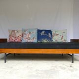 Daybed LC8 A.R.P. Pierre Guariche 1955