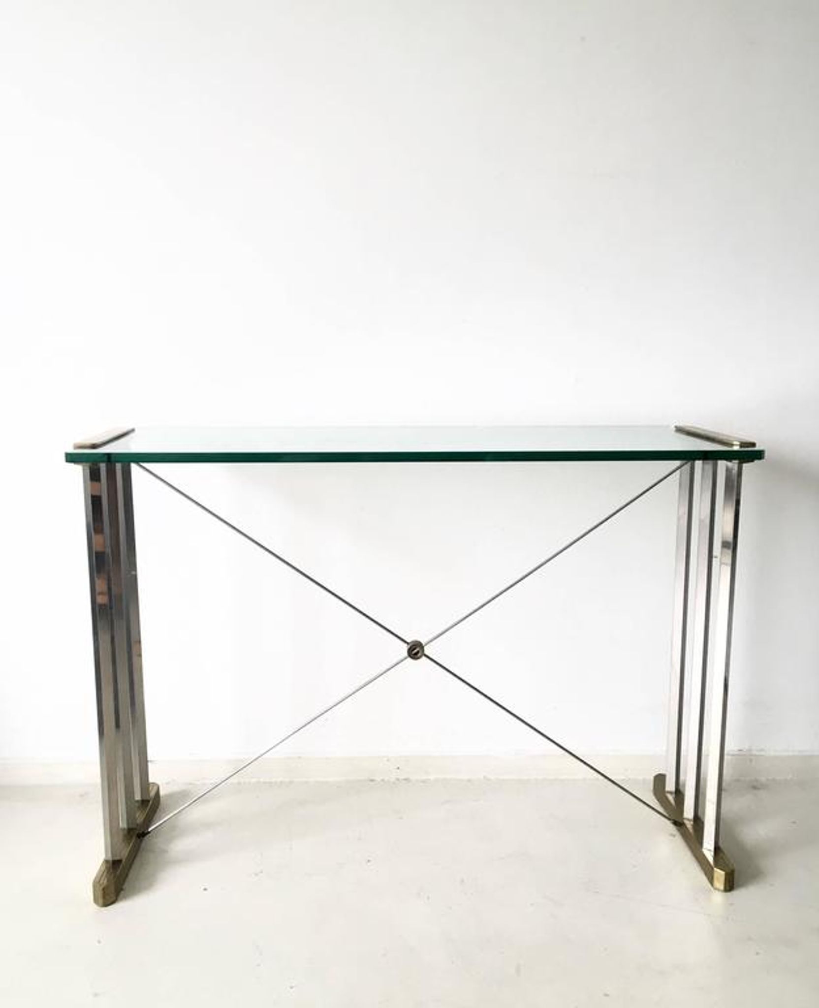 Peter Ghyczy 90s two-tone console