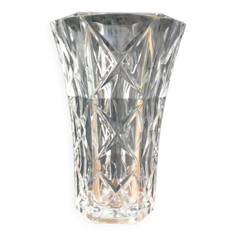 Vase en cristal ciselé