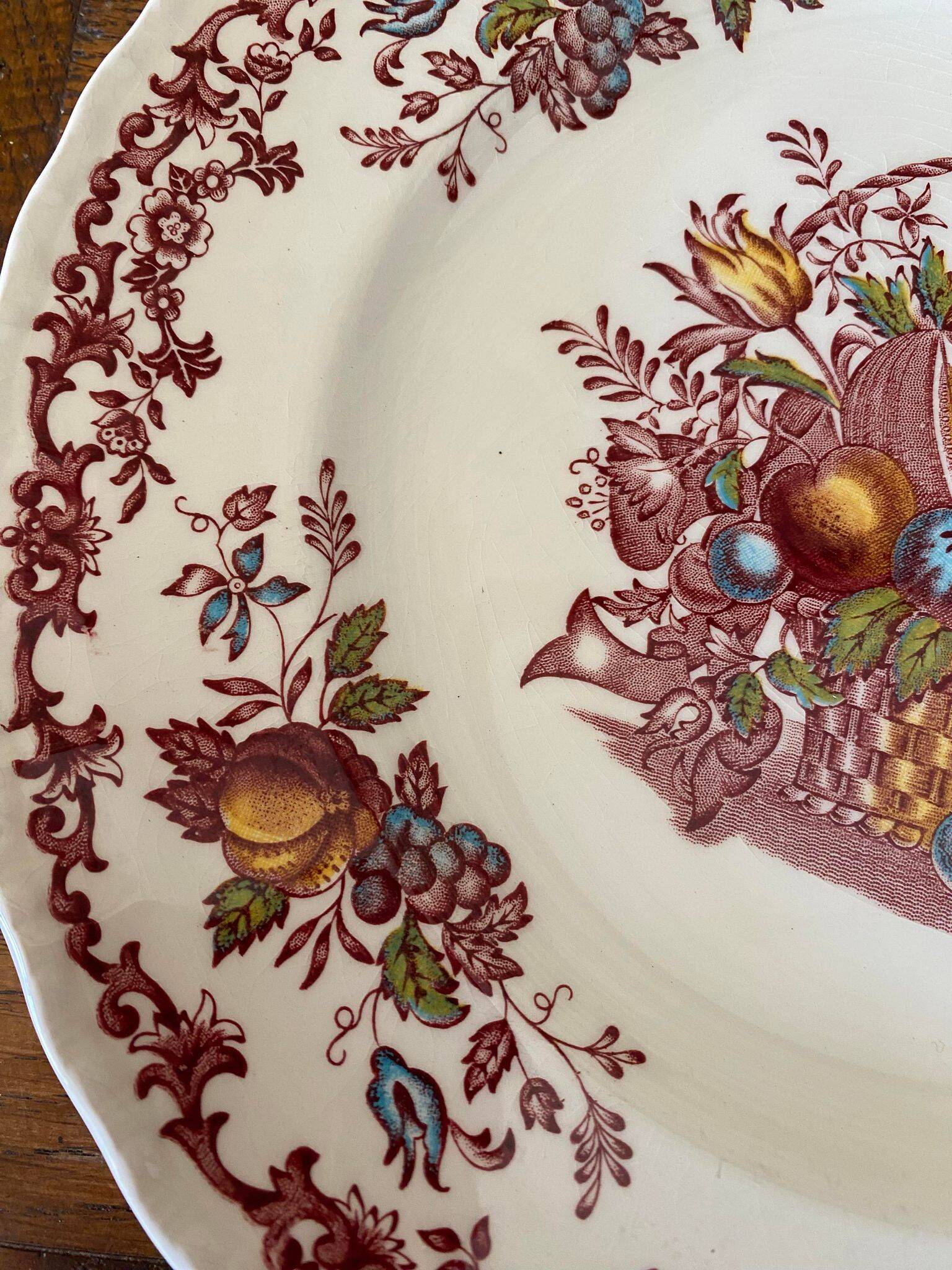 Royal Tudor English earthenware plate with Fruits&Flowers decor