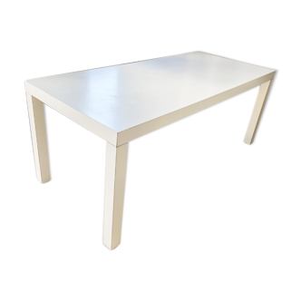 -Table, 1970