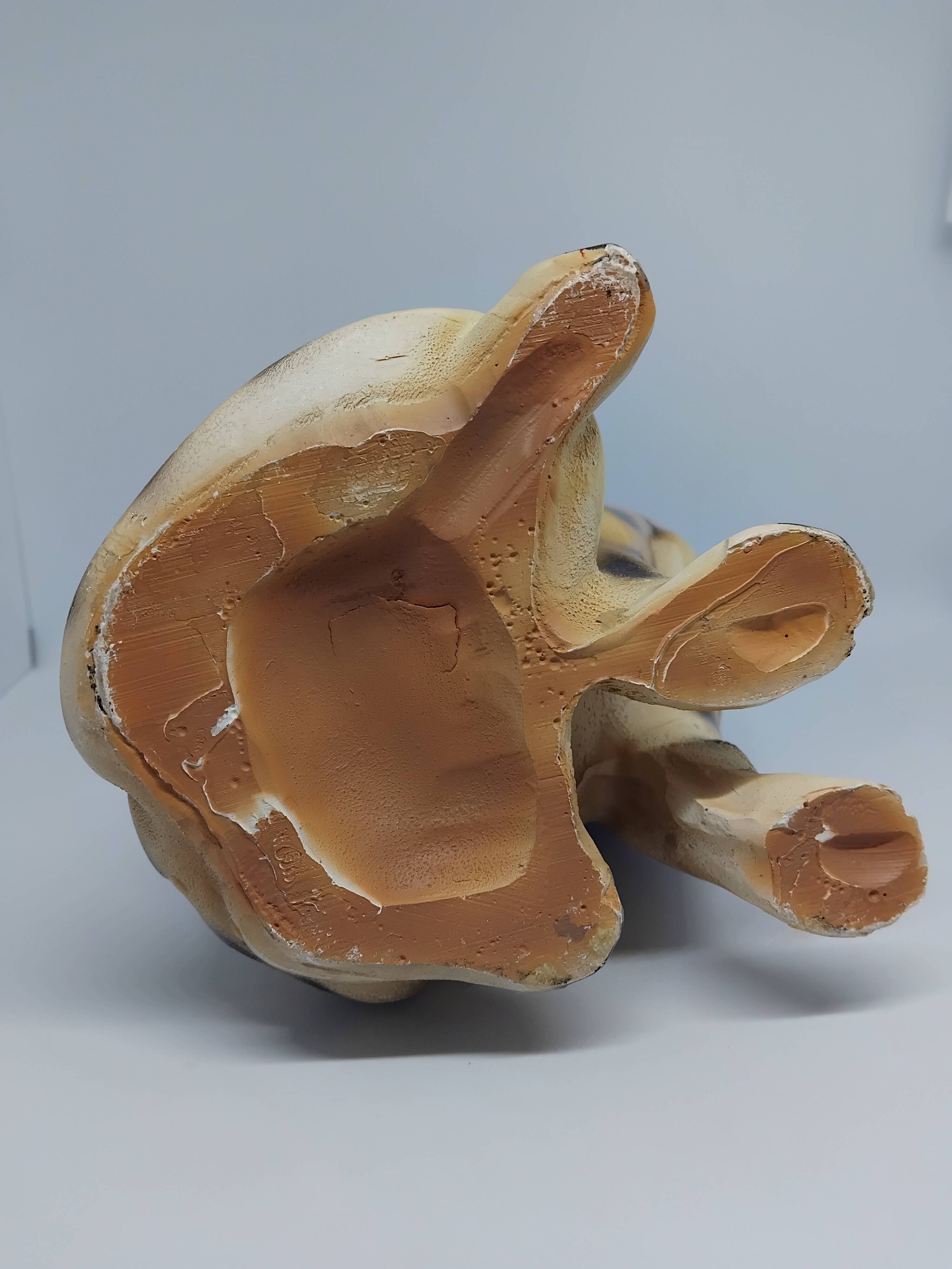 Polychrome terracotta jaguar Vintage 1970s.