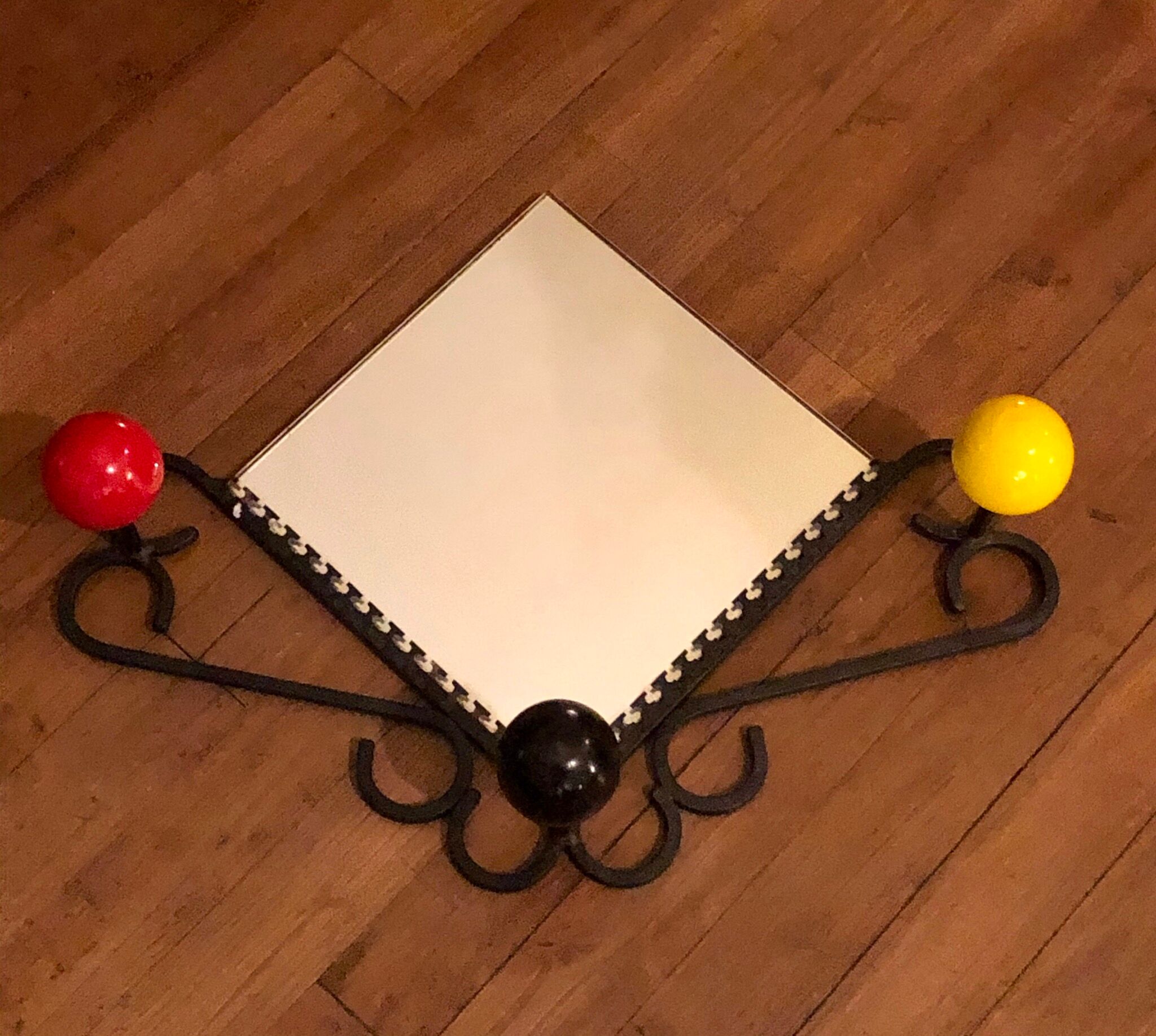 Wall coat rack balls