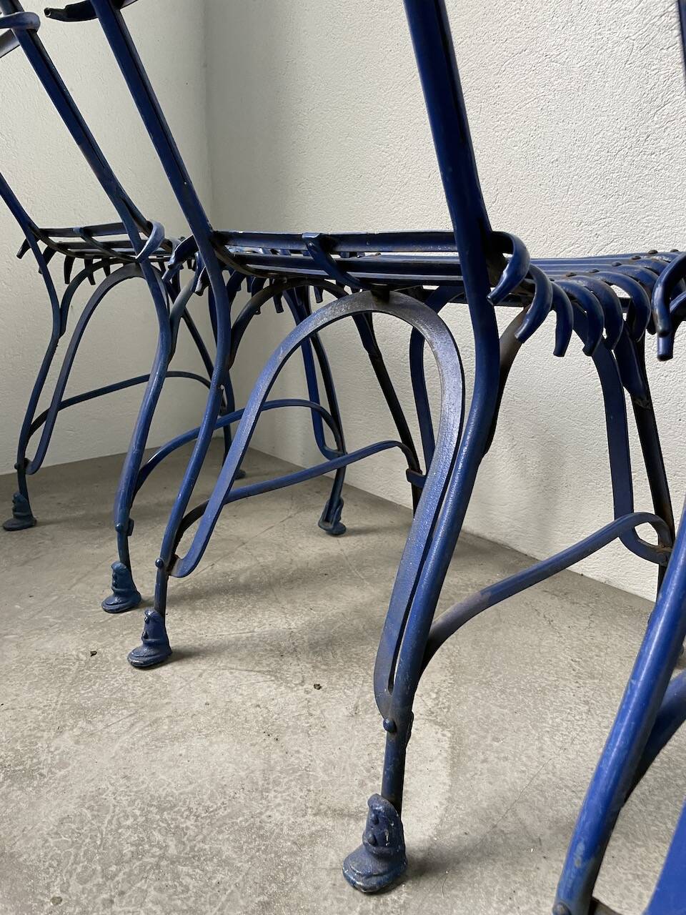 Series of 4 Arras chairs 1900