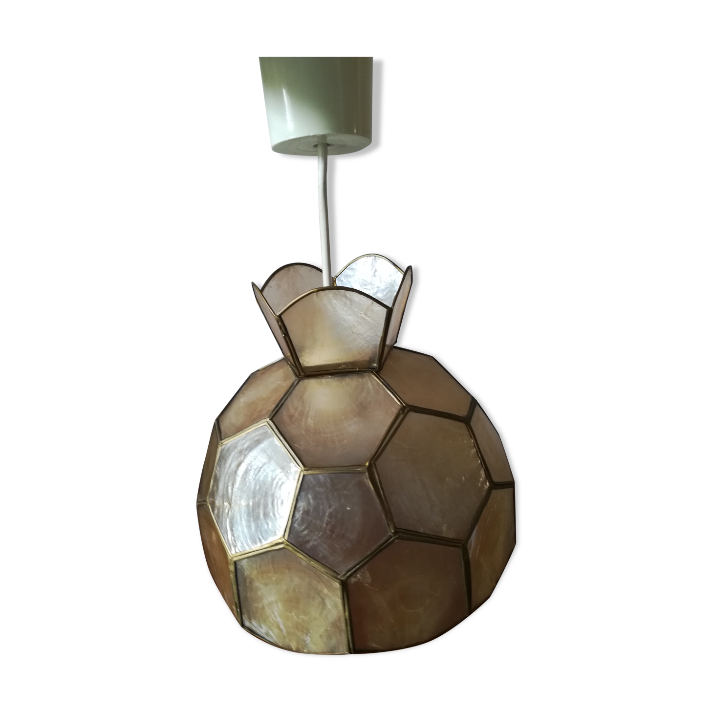 Pearly suspension set with brass