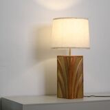 Lampe de table en rotin fabriquée à la main