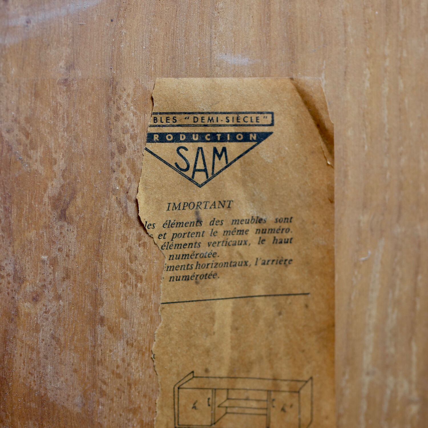 High row with feet compass SAM years 50-60