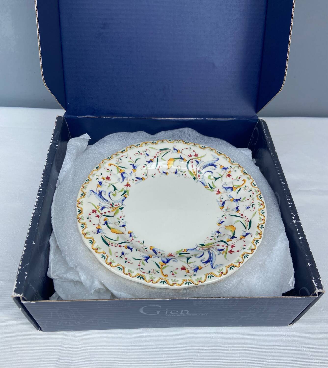 6 Gien plates, Toscana model, diameter 16.2