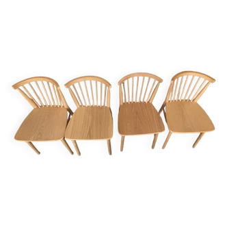 Chaises en bois