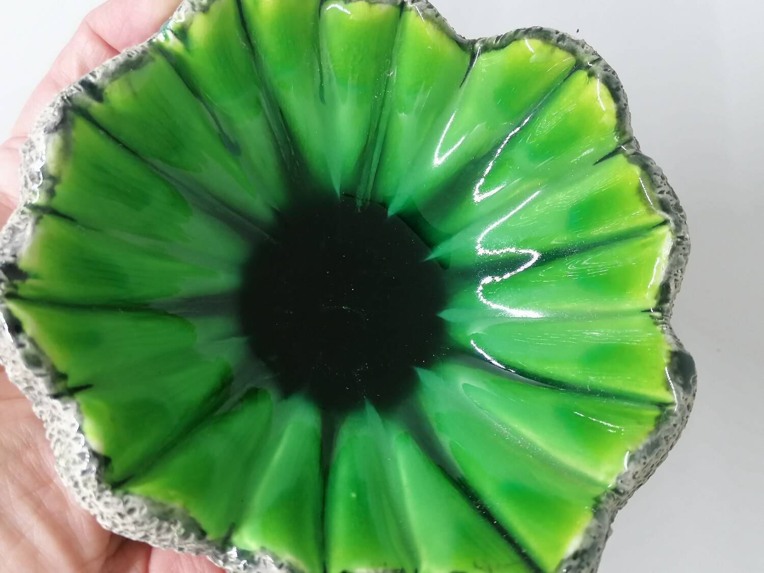 Green enamelled lava stone catchall – Italy 1970s