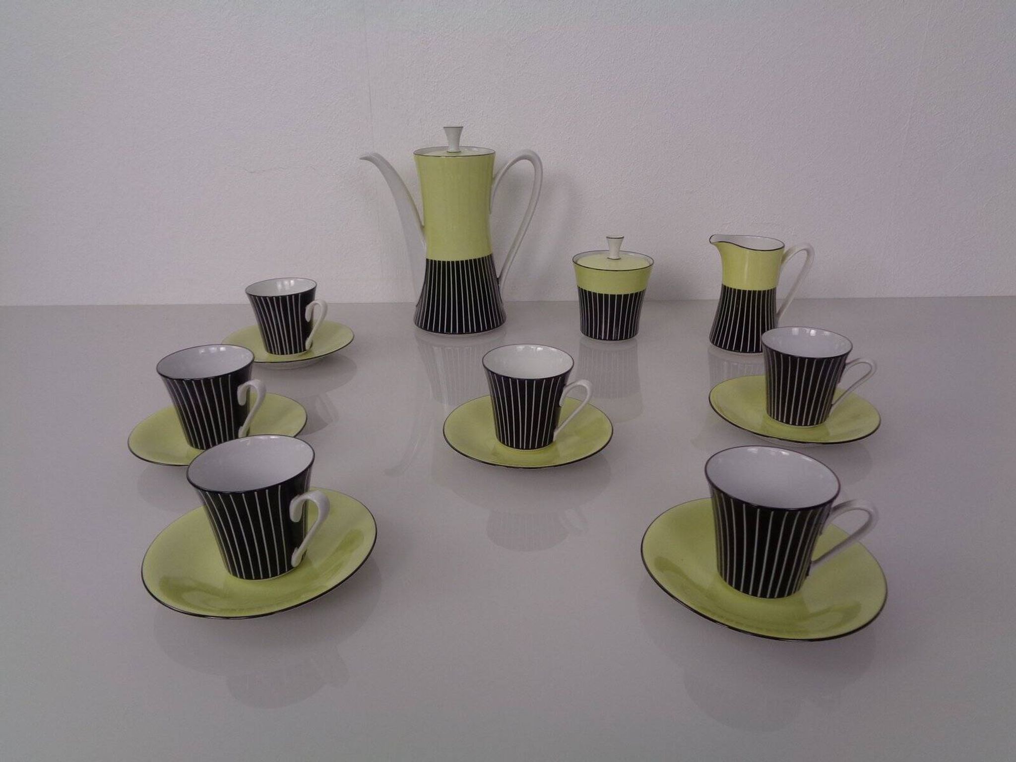 Coffee service for 6 from Vokstedt, Germany, 1950s, set of 17.