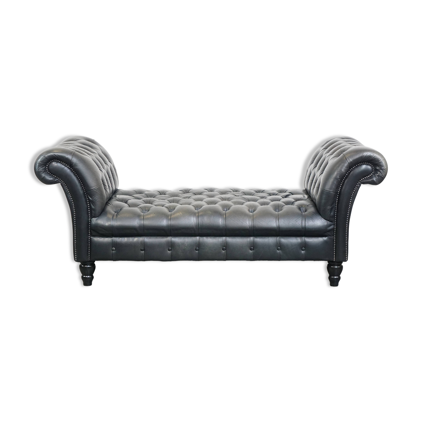 Black chesterfield daybed made of cowhide