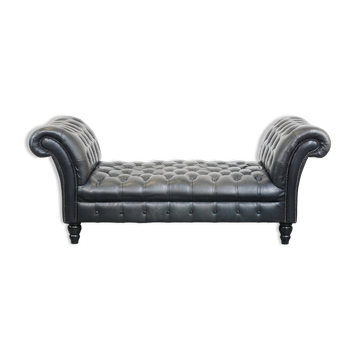Black chesterfield daybed made of cowhide