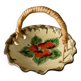 Fruit bowl (!strawberries) in vintage earthenware